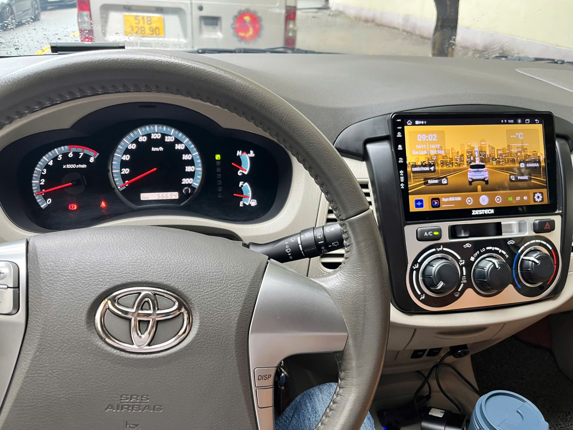 Toyota Innova 2.0G 2013 - Nội thất 5