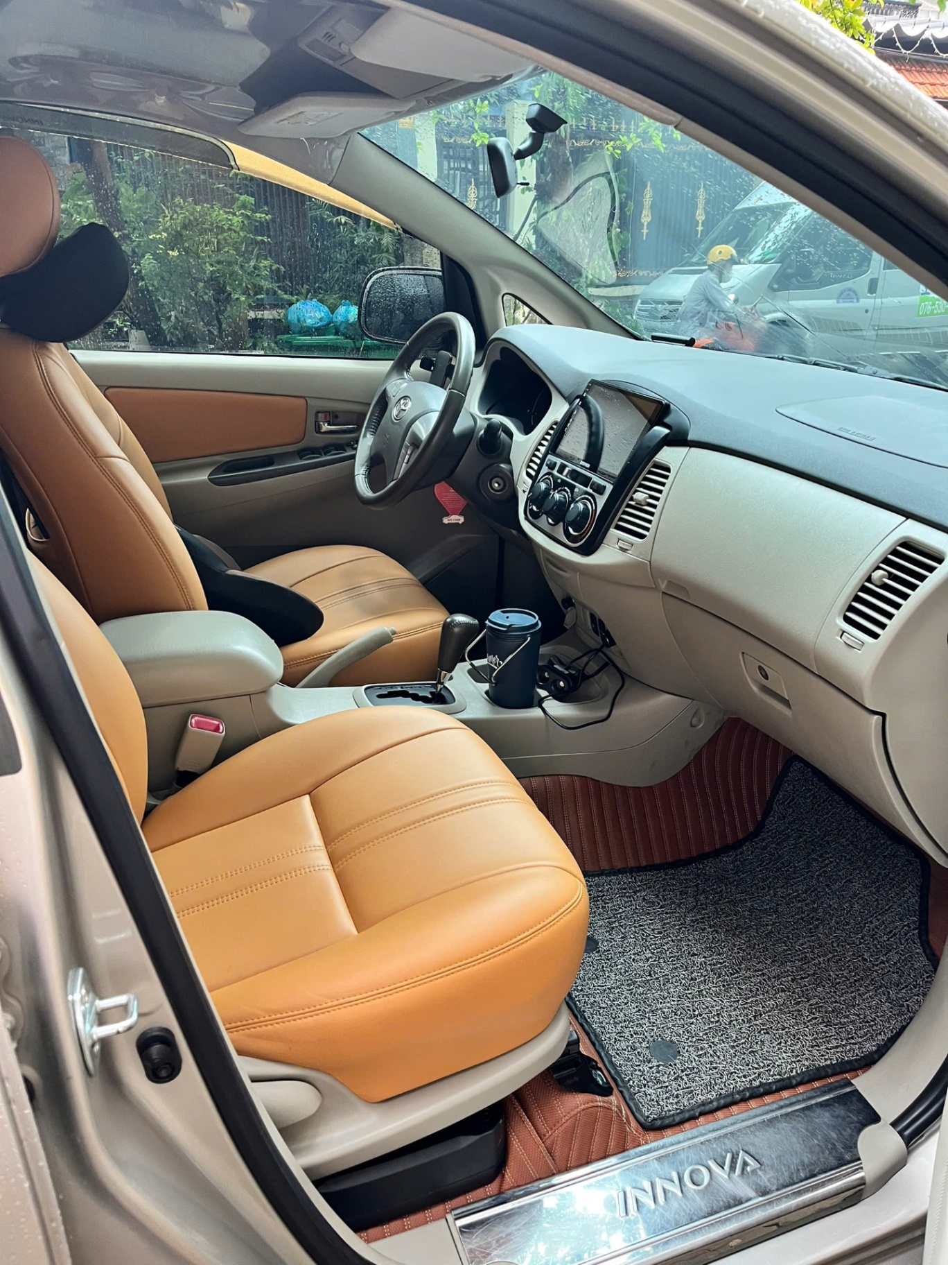 Toyota Innova 2.0G 2013 - Nội thất 3