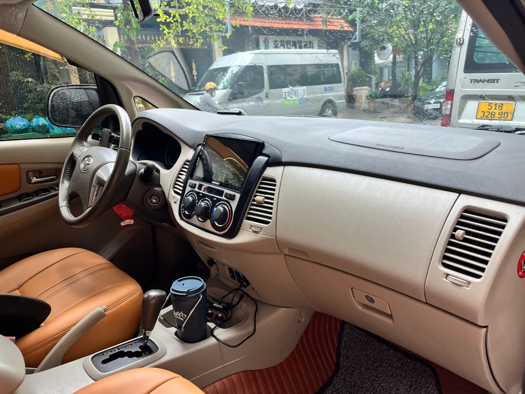 Toyota Innova 2.0G 2013 - Nội thất 1