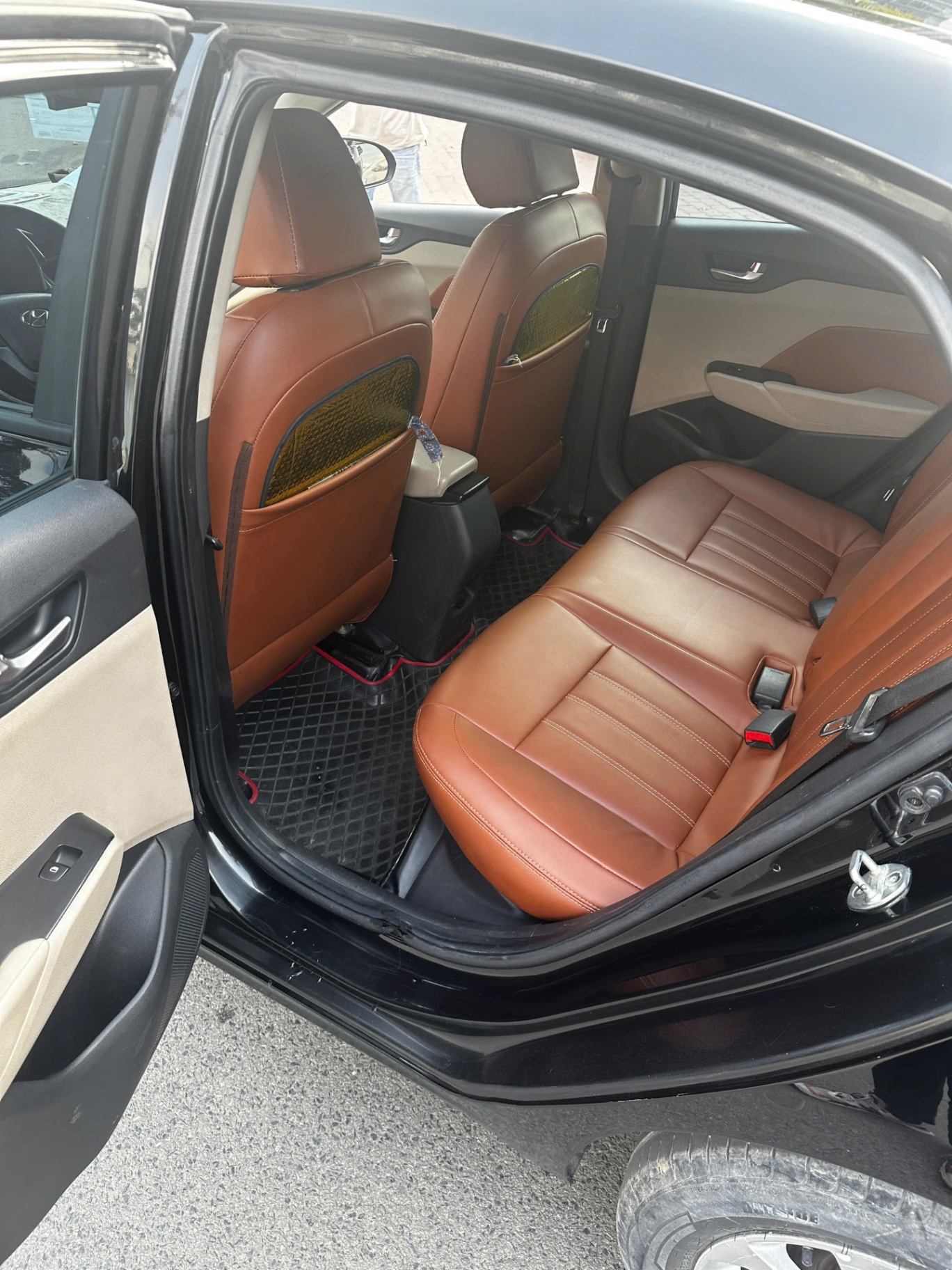Hyundai Accent 1.4 AT 2018 - Nội thất 3