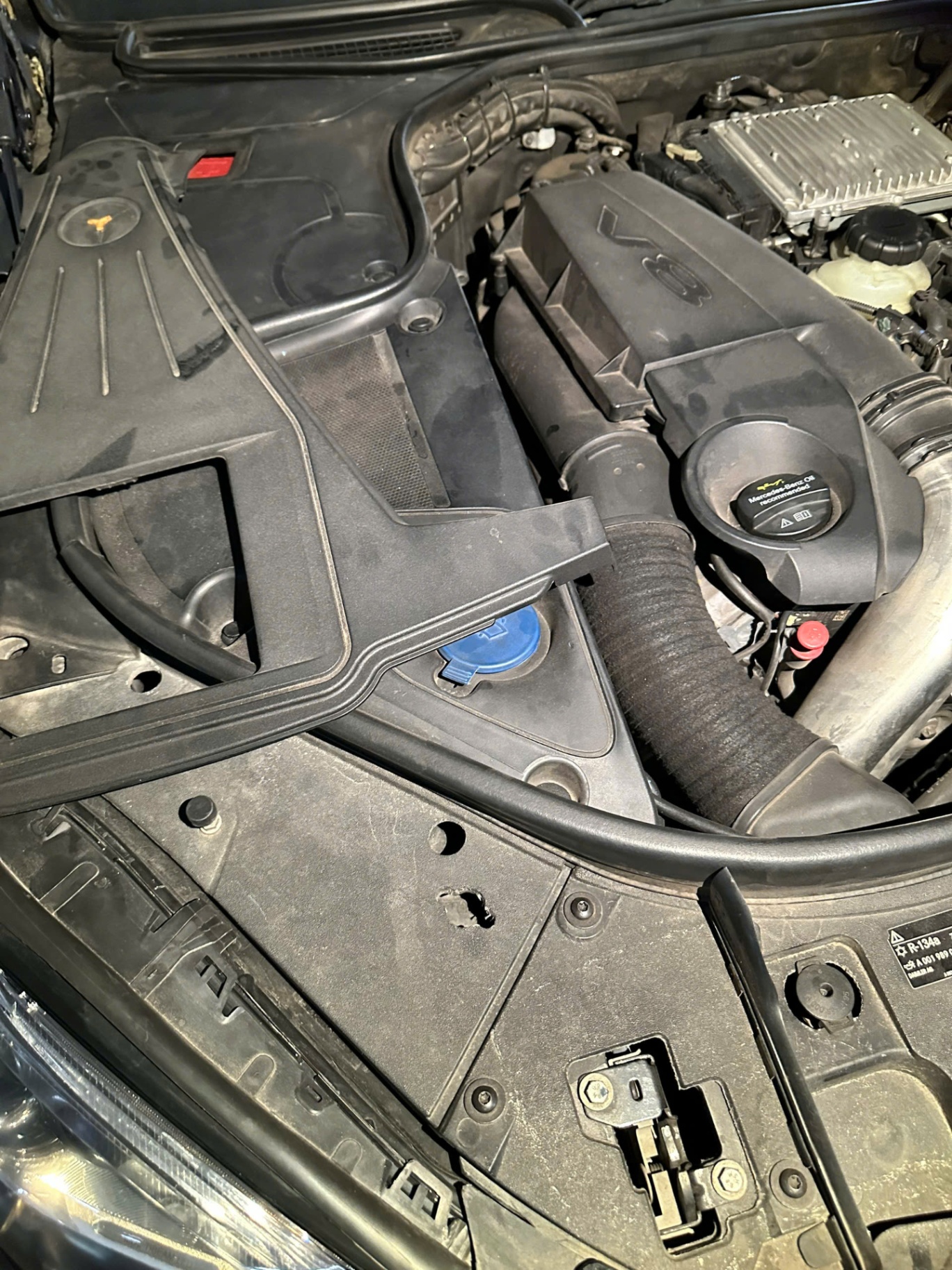 Mercedes S class S500L 2014 - Khoang động cơ 4
