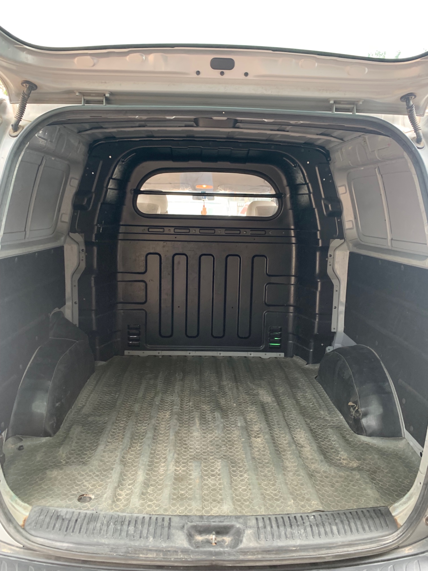 Hyundai Grand starex Van 2.4 MT 2012 - Nội thất 1