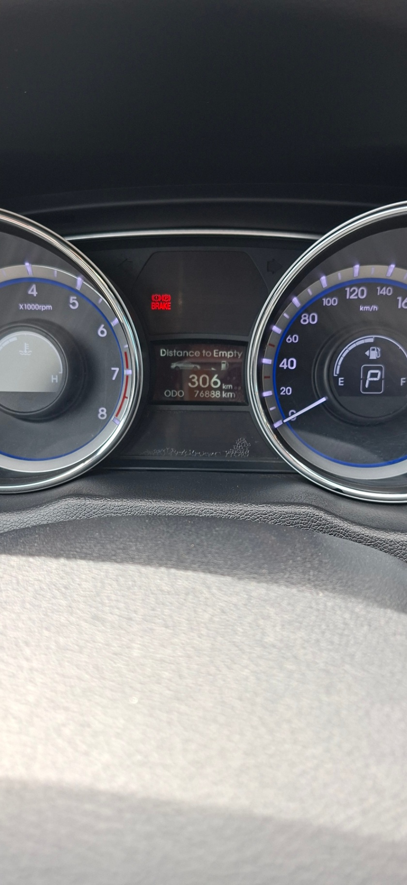 Hyundai Sonata 2.0 AT 2012 - Nội thất 2