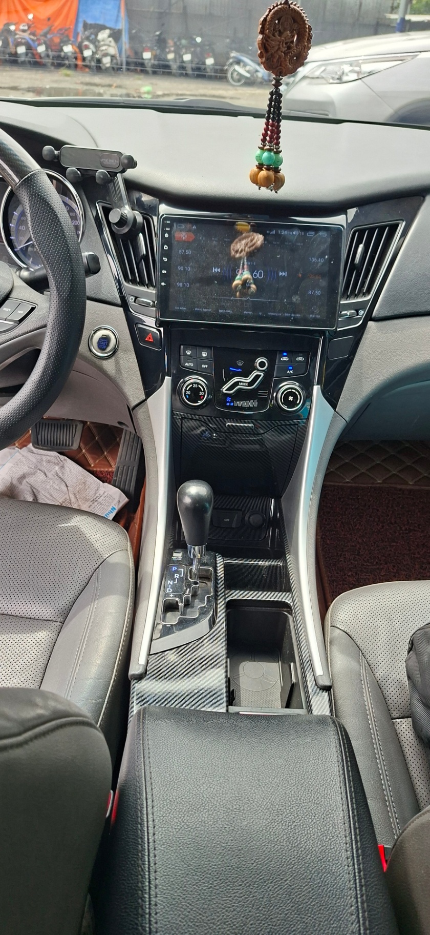 Hyundai Sonata 2.0 AT 2012 - Nội thất 1