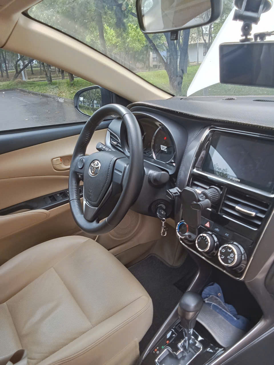 Toyota Vios E CVT 2022 - Nội thất 2