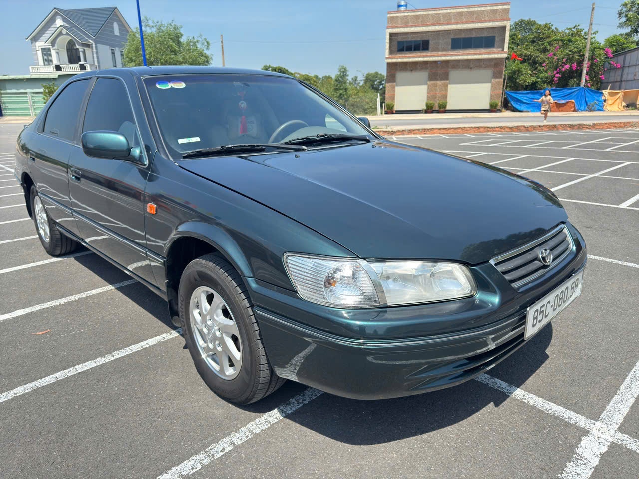 Toyota Camry GLi 2.2 2001 - Ngoại thất 2