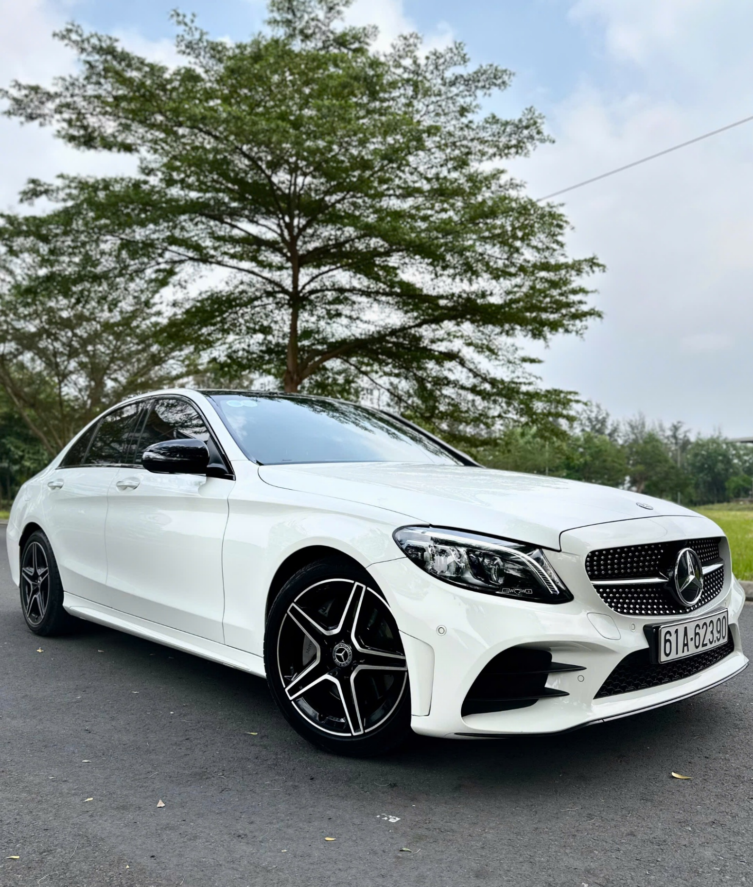 Mercedes C class C300 AMG 2019 - Ngoại thất 2