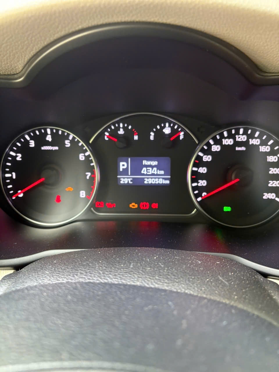 Kia Rondo GAT 2018 - Nội thất 1