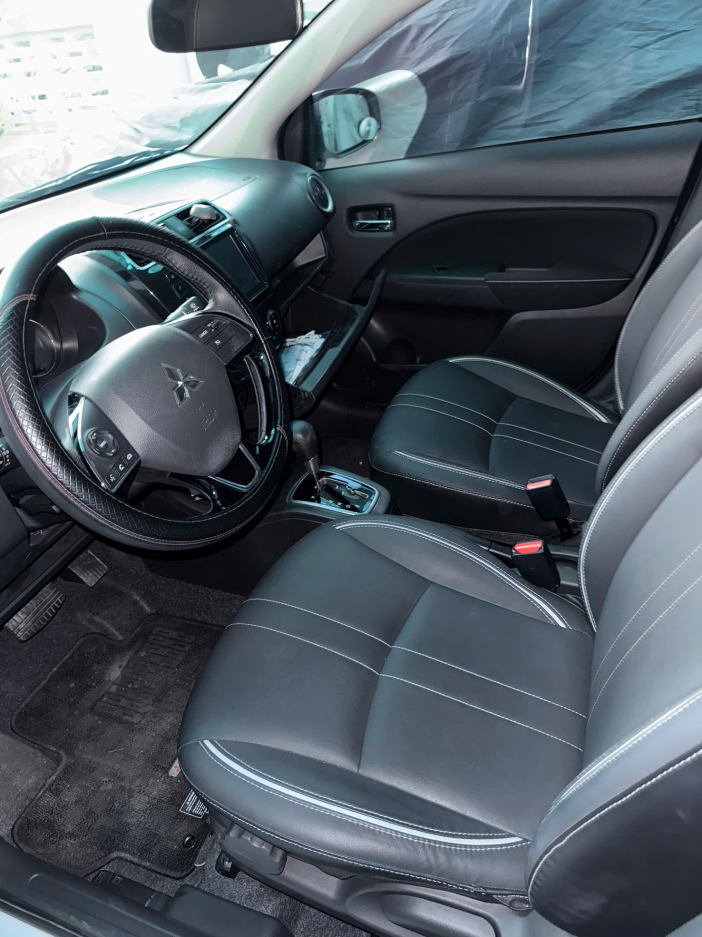 Mitsubishi Attrage 1.2 CVT 2022 - Nội thất 3