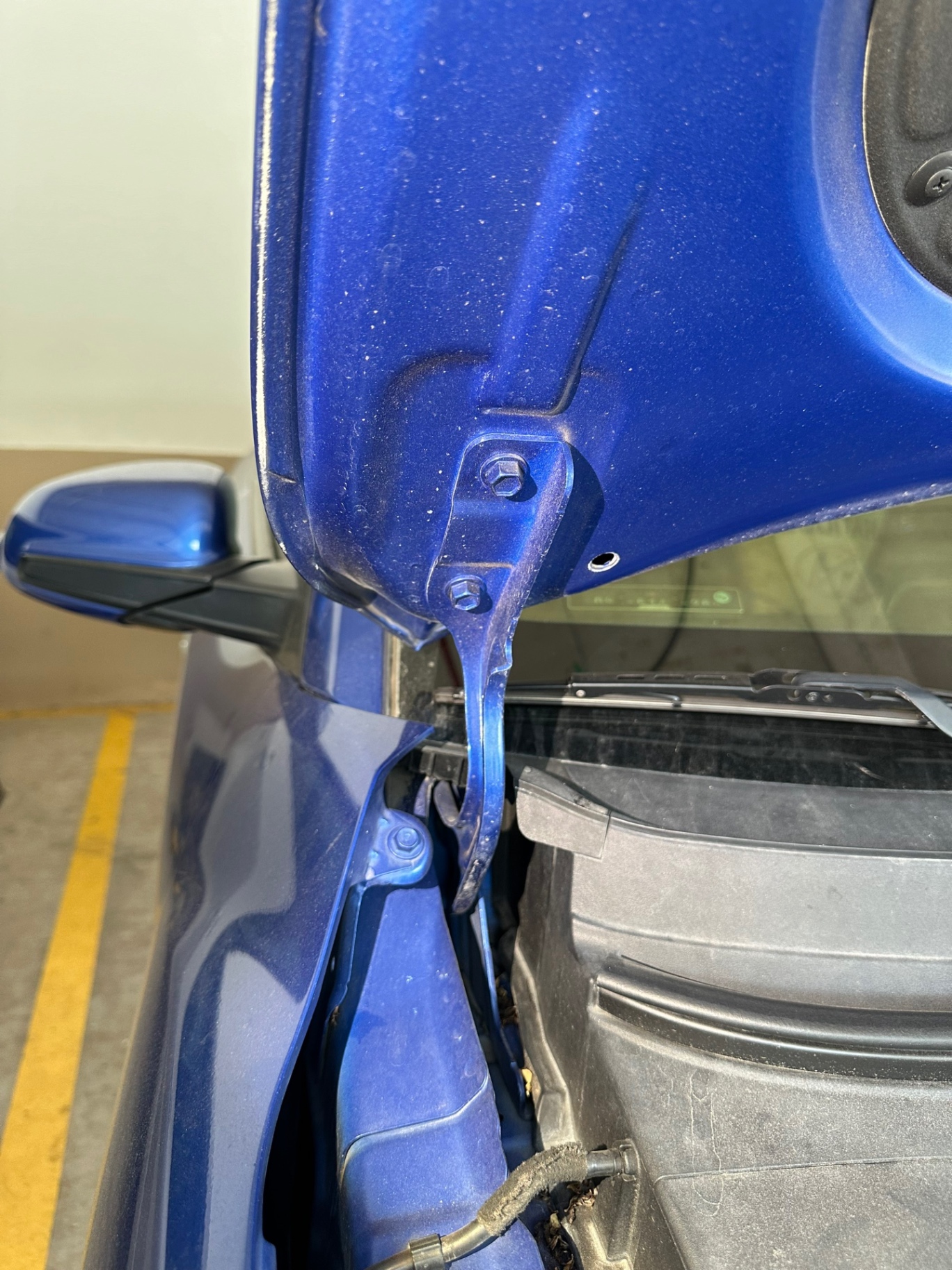 Hyundai Kona 2.0 AT 2019 - Khoang động cơ 4