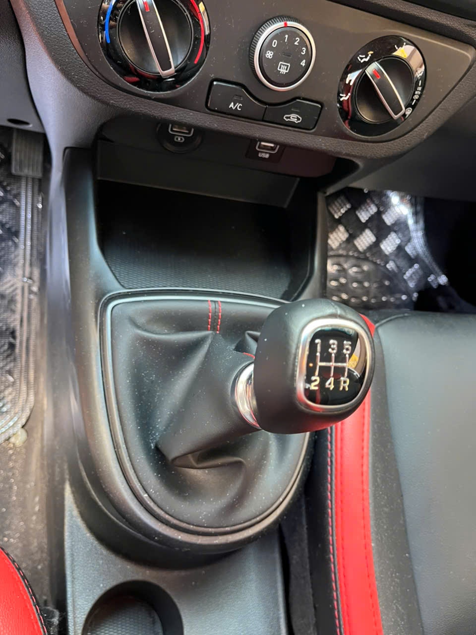Hyundai I10 Grand 1.2 MT 2021 - Nội thất 7