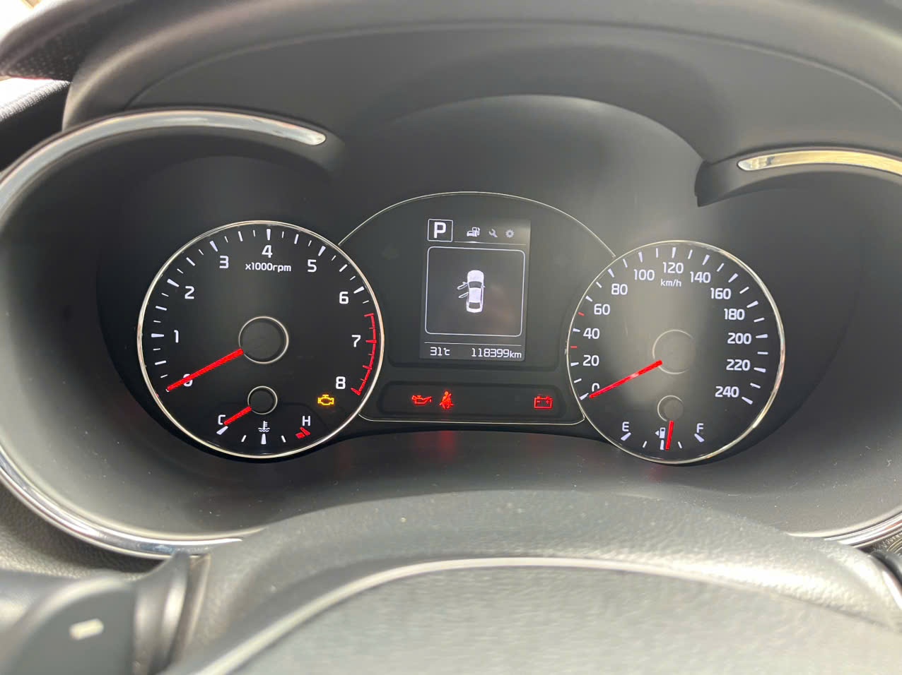 Kia Cerato 2.0 AT Premium 2018 - Nội thất 6