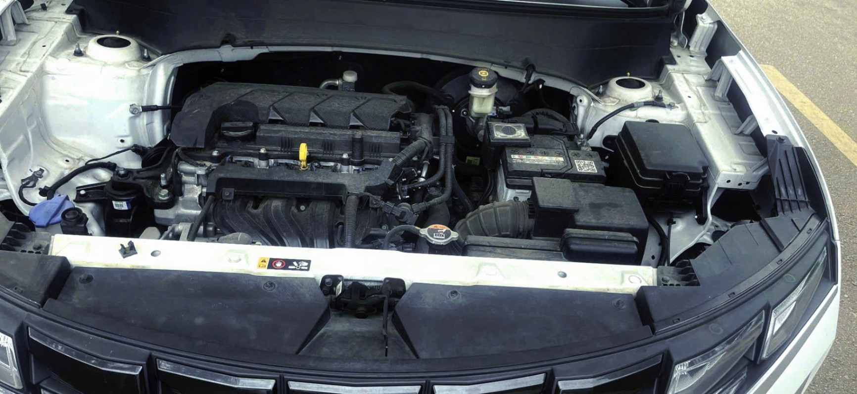 Hyundai Creta Cao cấp 1.5 AT 2022 - Khoang động cơ 1