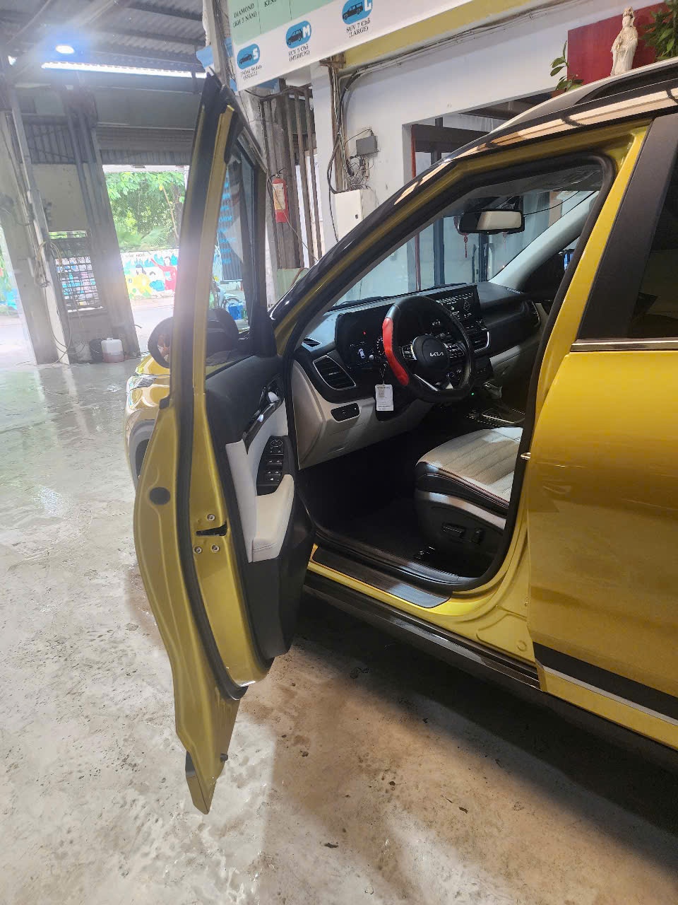 Kia Seltos Premium 1.6 AT 2022 - Nội thất 8