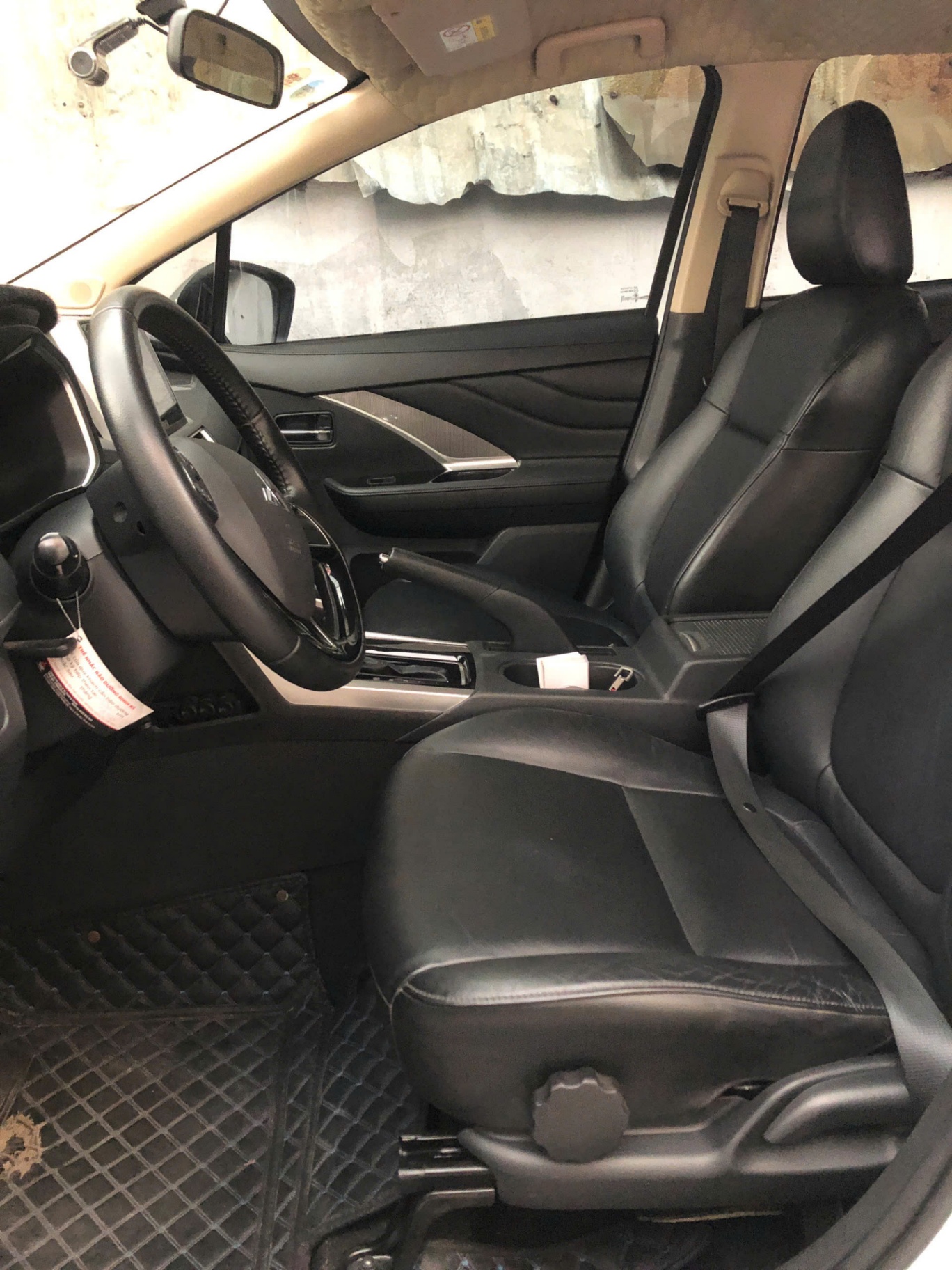 Mitsubishi Xpander 1.5 AT 2020 - Nội thất 4