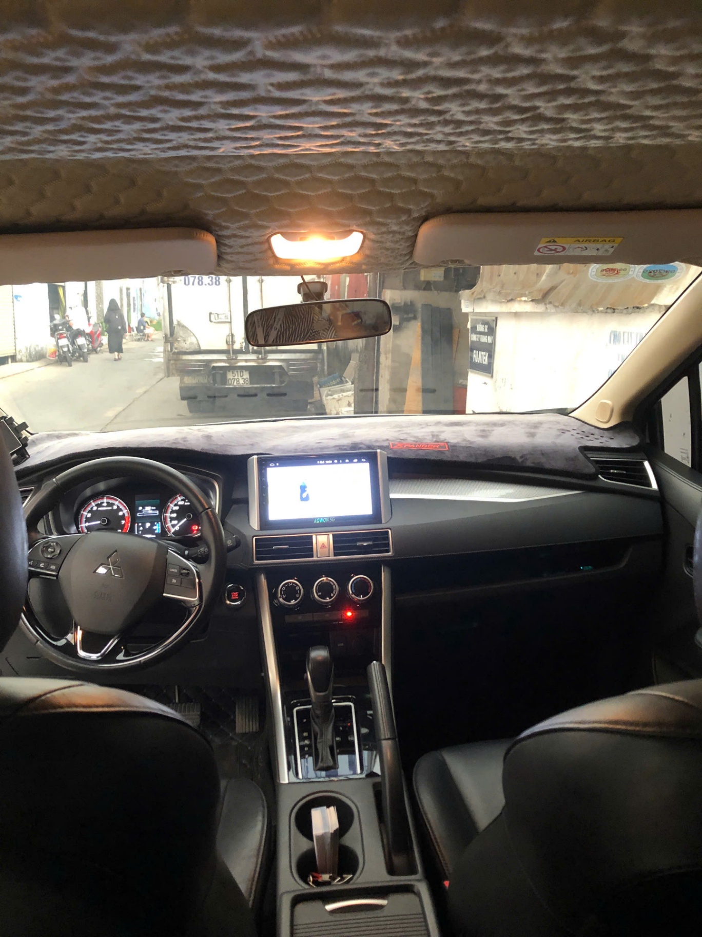 Mitsubishi Xpander 1.5 AT 2020 - Nội thất 5