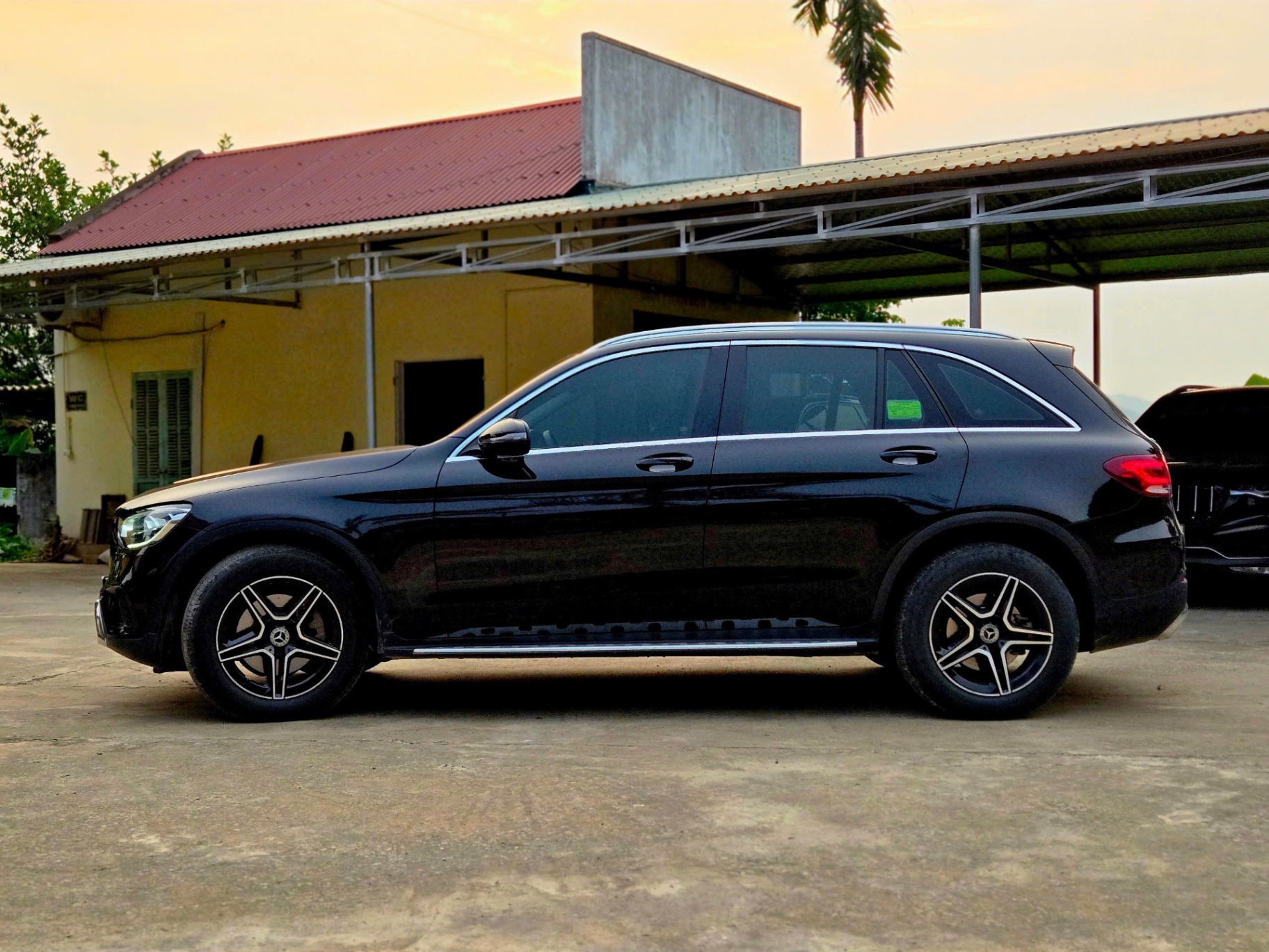 Mercedes Glc 200 2021 - Ngoại thất 4
