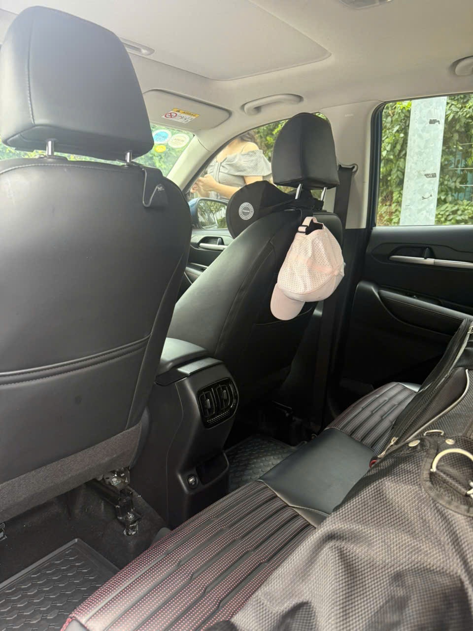 Kia Sonet Premium 1.5 AT 2023 - Nội thất 8