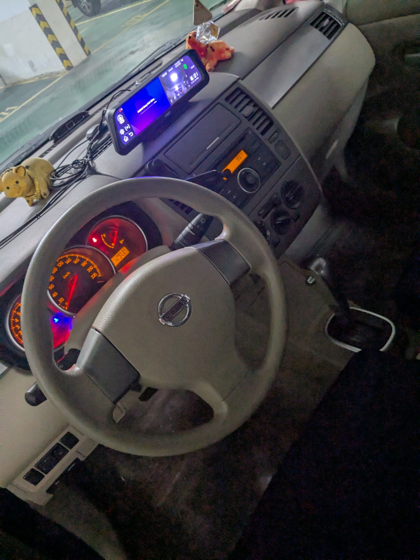 Nissan Tiida 1.6 AT 2007 - Nội thất 1