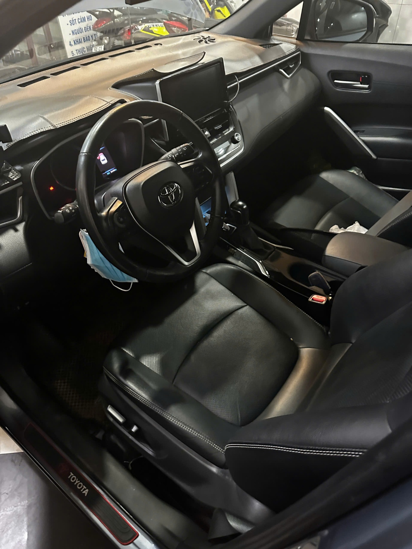 Toyota Corolla cross 1.8V 2021 - Nội thất 4