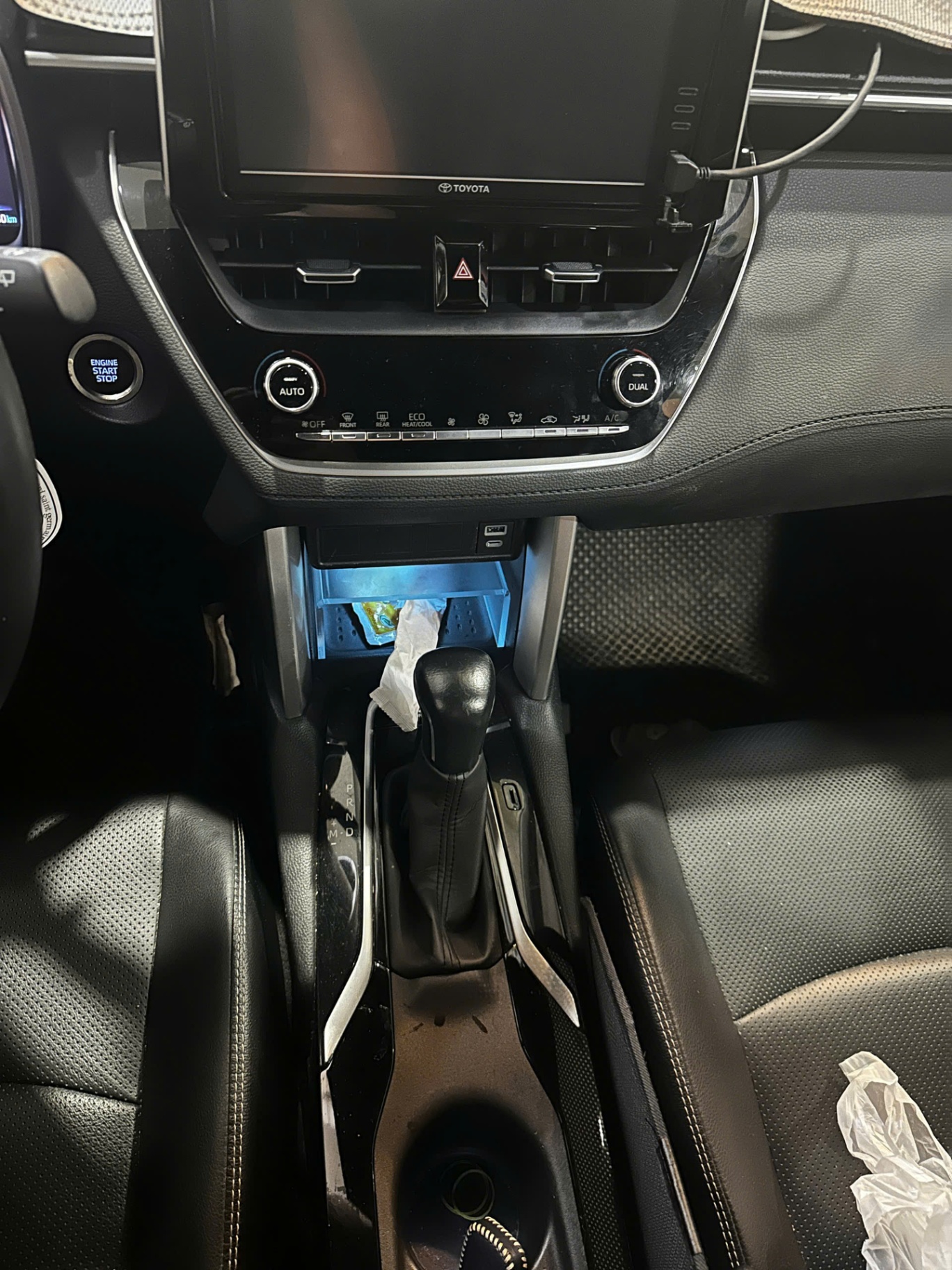 Toyota Corolla cross 1.8V 2021 - Nội thất 7