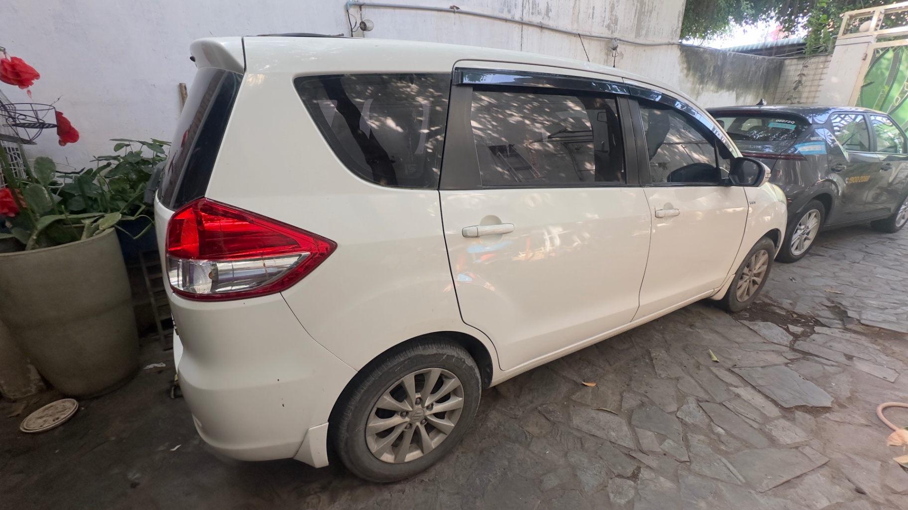 Suzuki Ertiga 1.4 AT 2015 - Ngoại thất 2