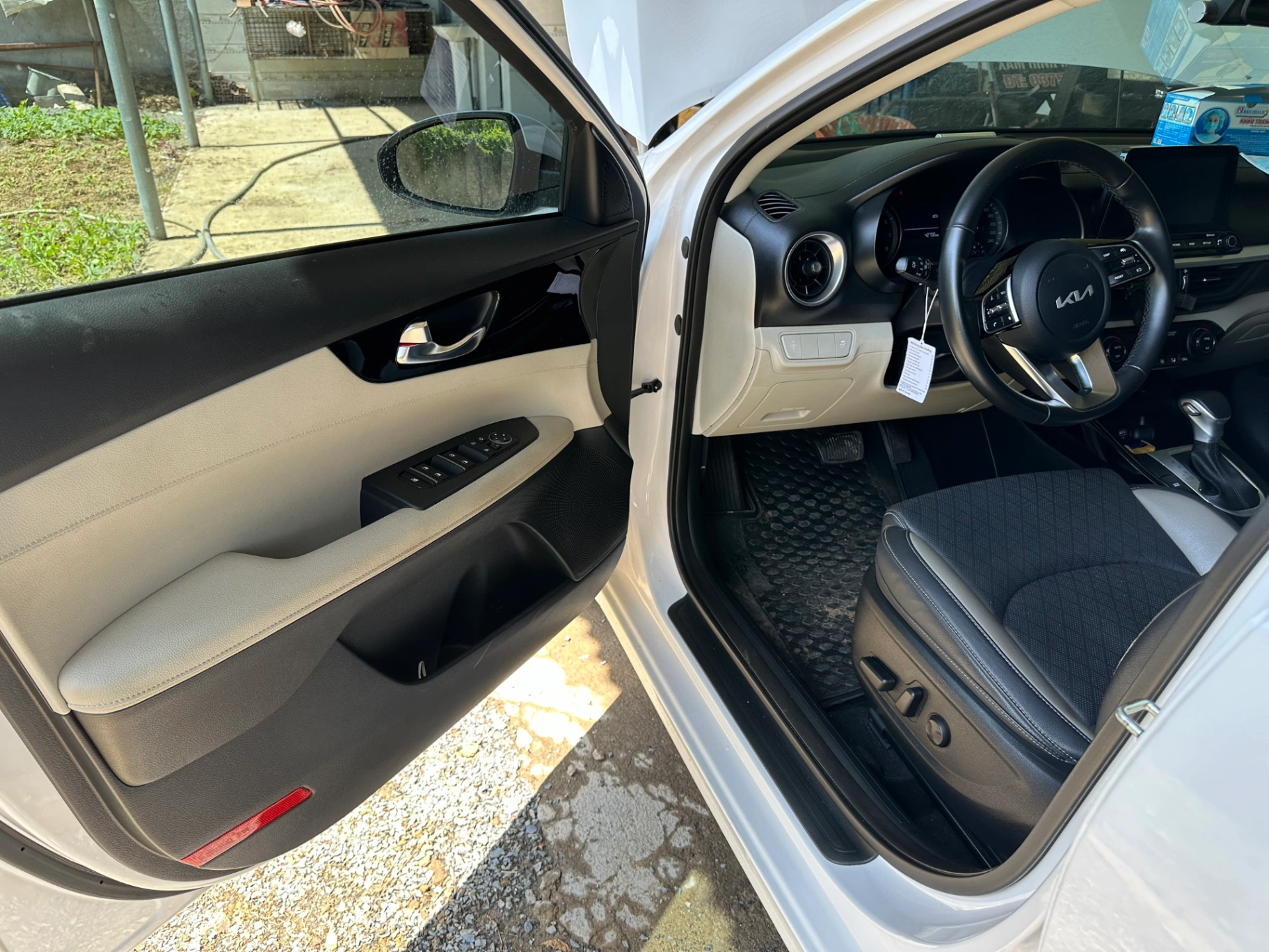 Kia K3 Luxury 1.6 AT 2022 - Nội thất 4