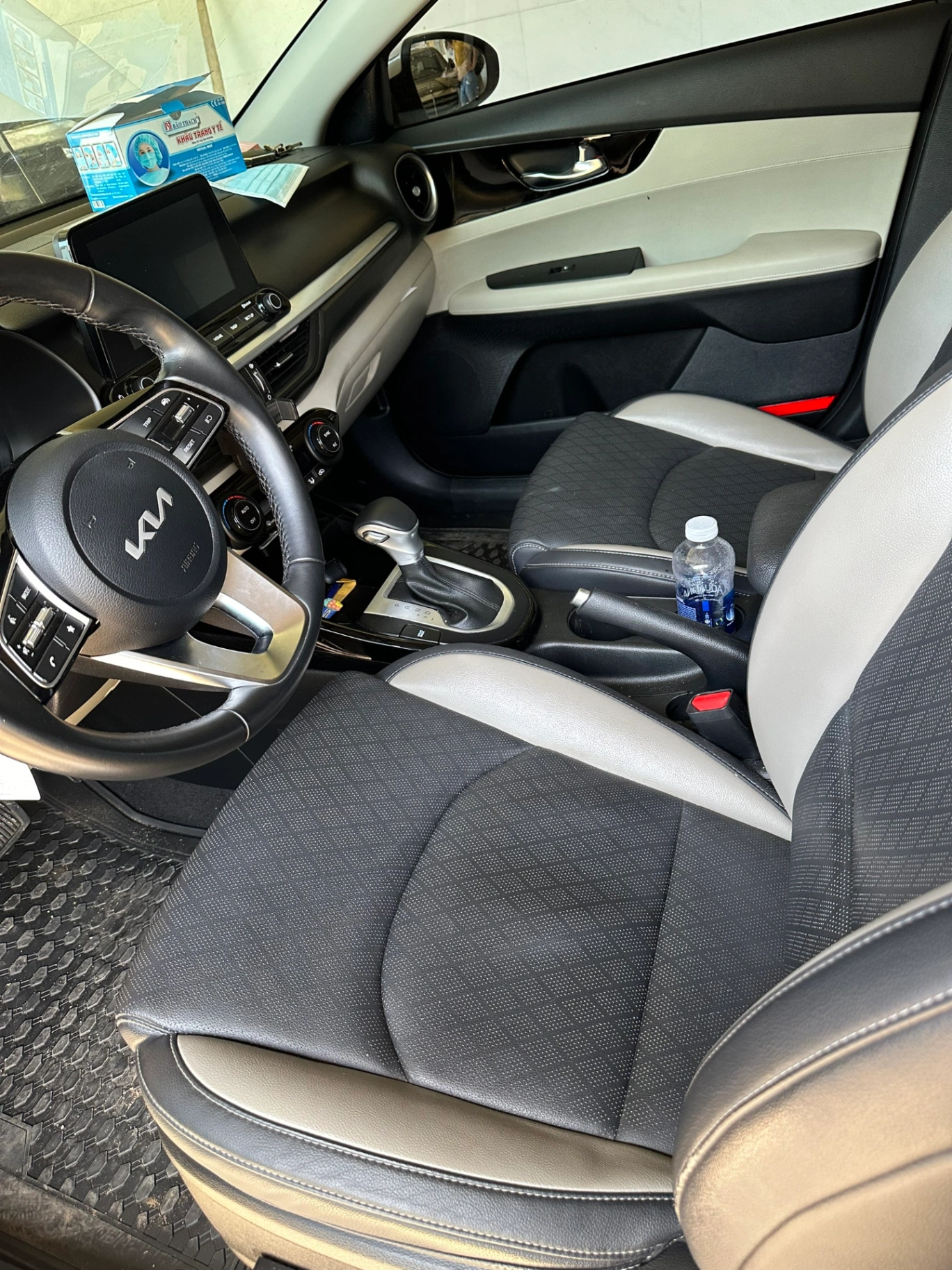 Kia K3 Luxury 1.6 AT 2022 - Nội thất 6