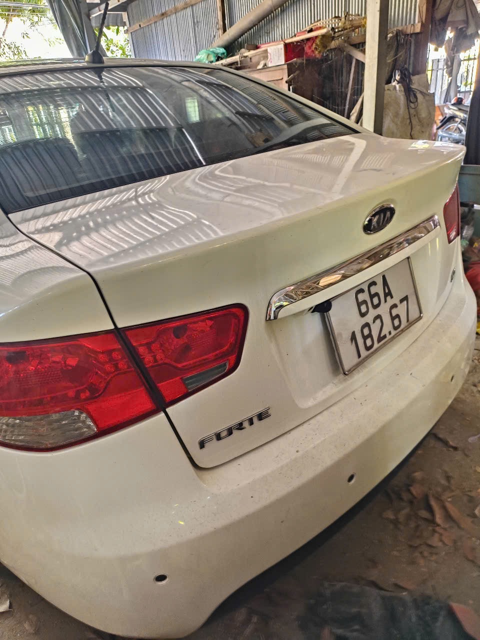 Kia Forte SX 1.6 AT 2012 - Ngoại thất 2
