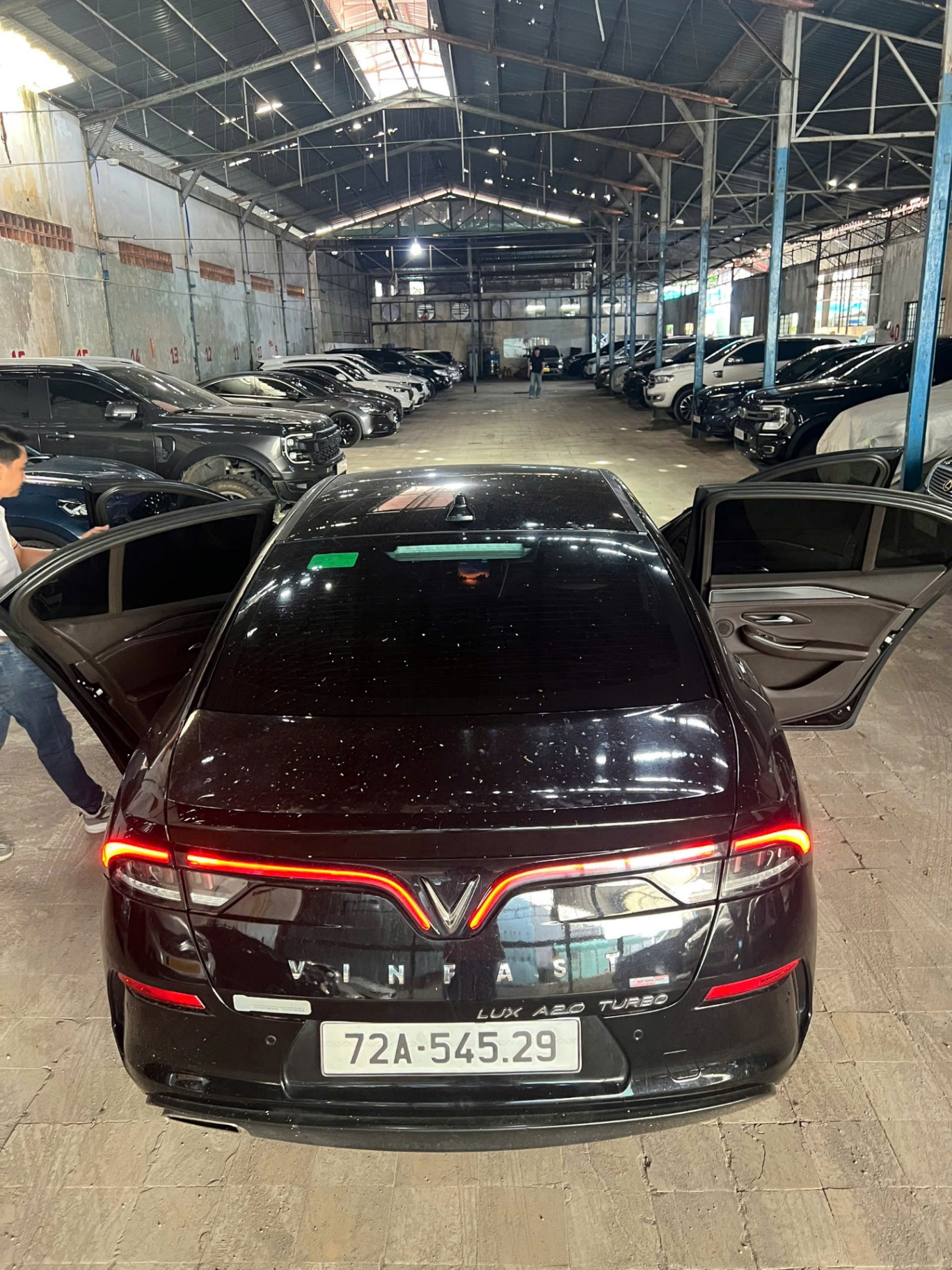 Vinfast Lux a 2.0 2.0 AT 2021 - Ngoại thất 5
