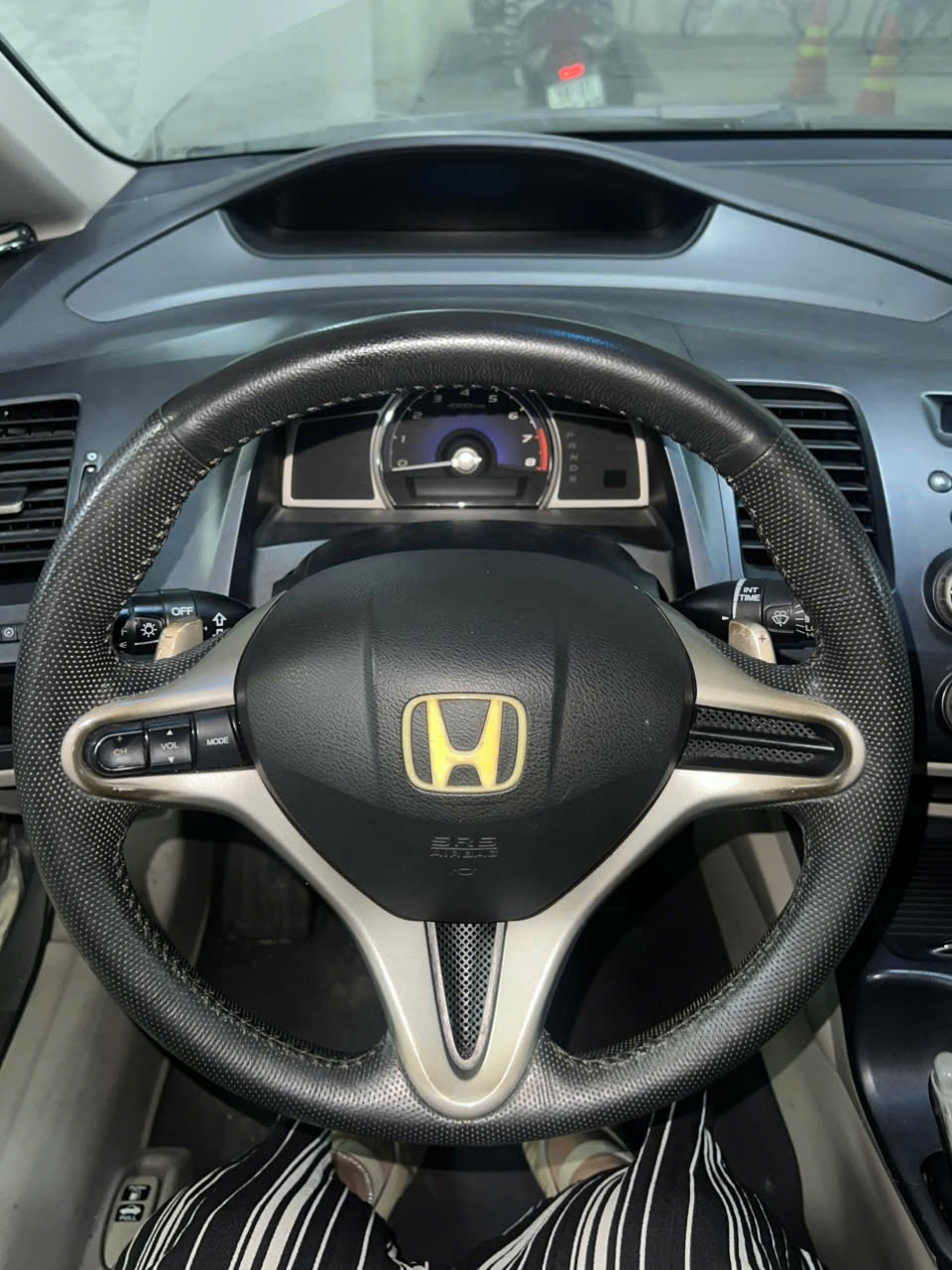 Honda Civic 2.0 AT 2008 - Nội thất 1