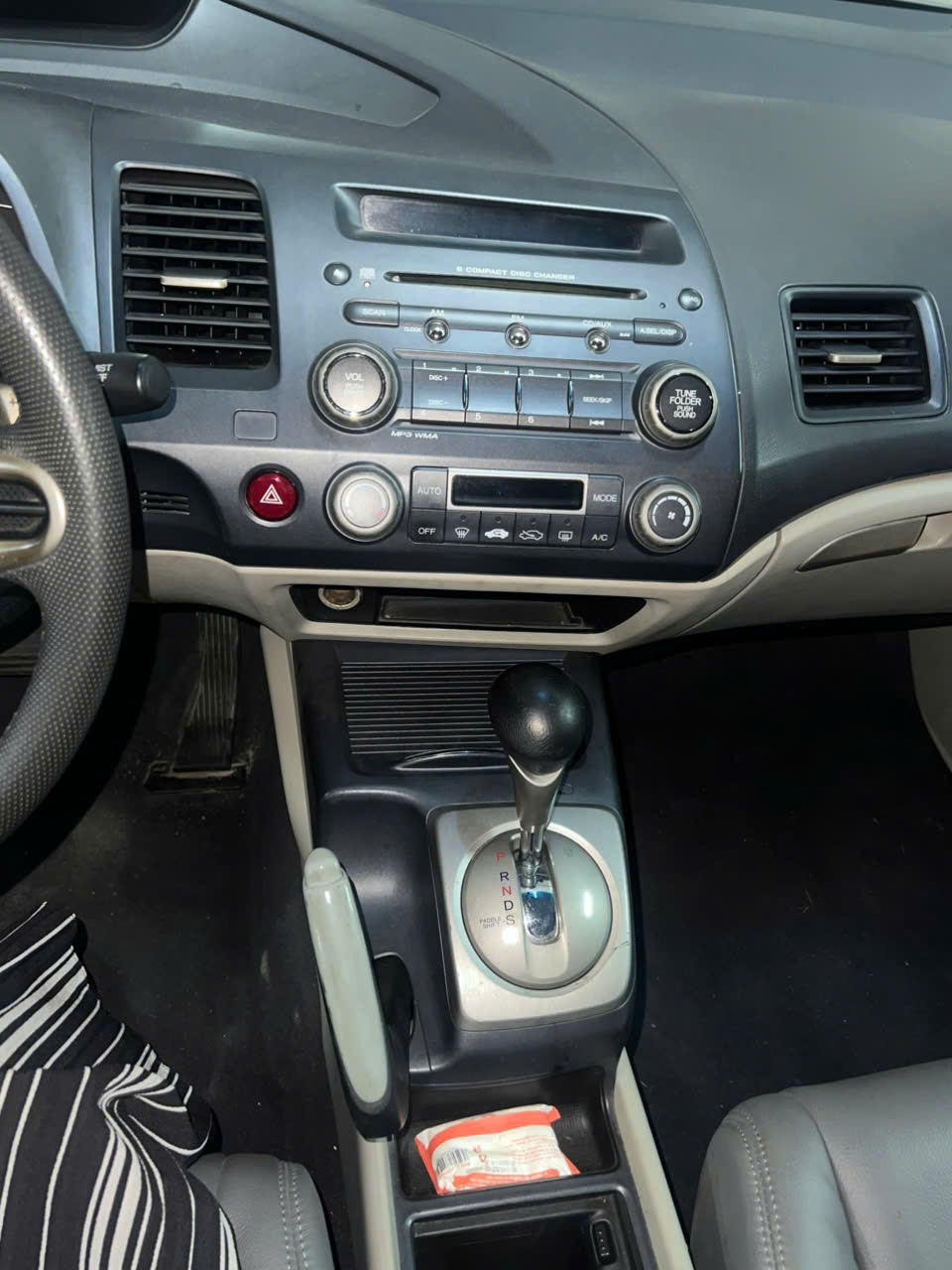 Honda Civic 2.0 AT 2008 - Nội thất 2