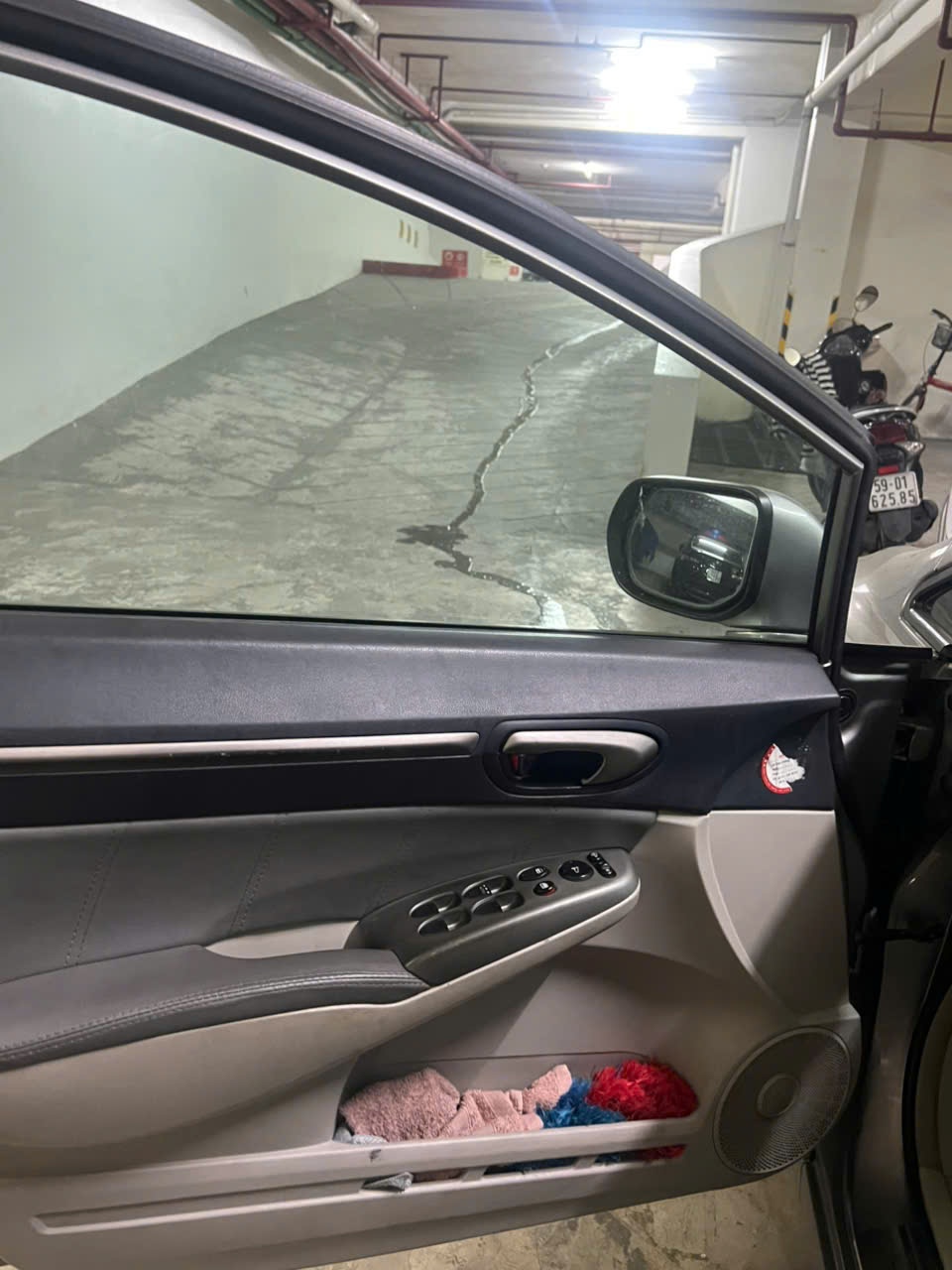 Honda Civic 2.0 AT 2008 - Nội thất 6