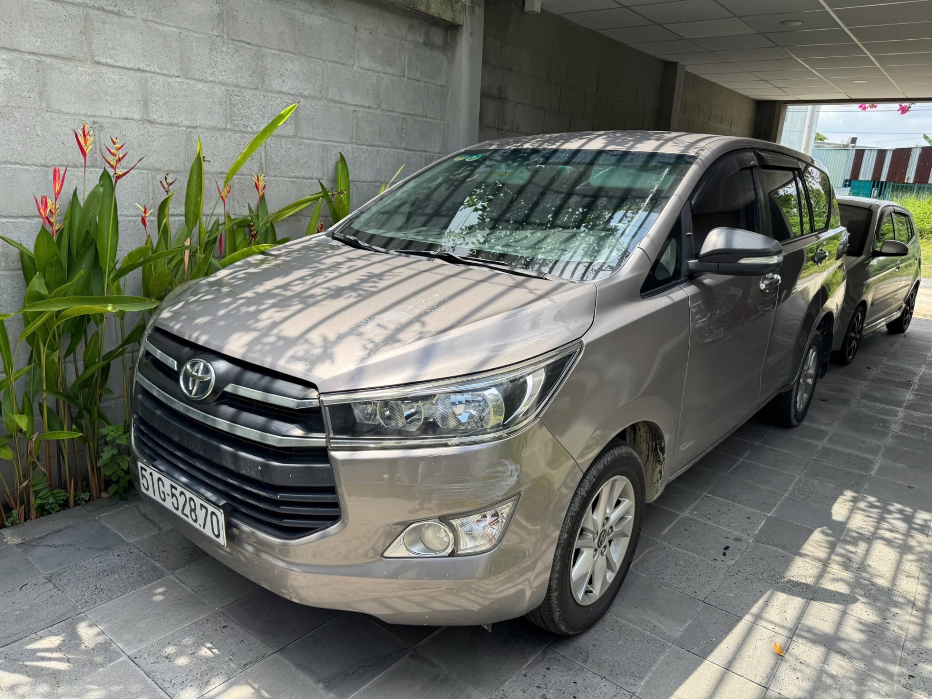 Toyota Innova 2.0E 2017 - Ngoại thất 3