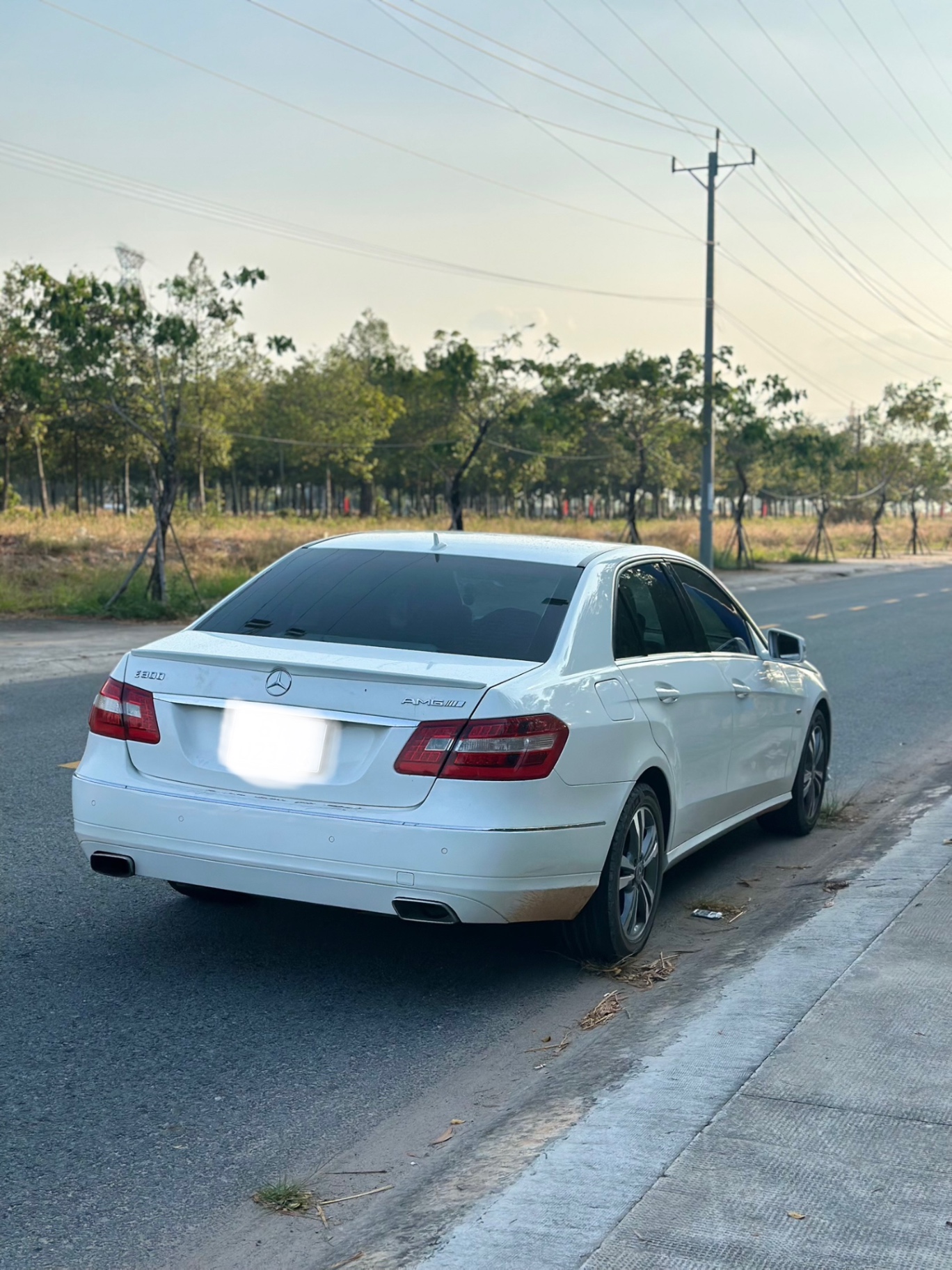 Mercedes E class E200 2009 - Ngoại thất 2