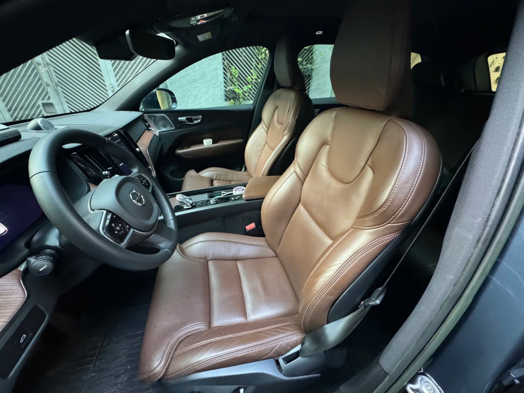 Volvo Xc60 Ultimate Bright B6 AWD 2022 - Nội thất 2