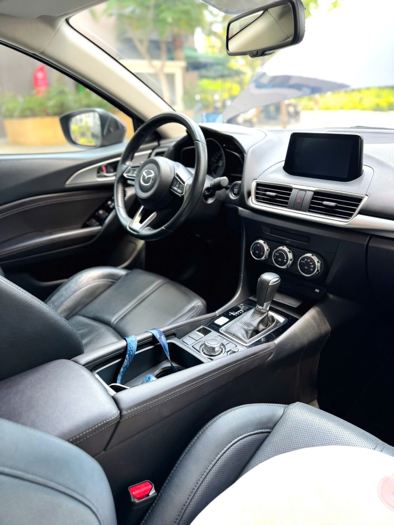 Mazda 3 1.5 AT 2017 - Nội thất 9