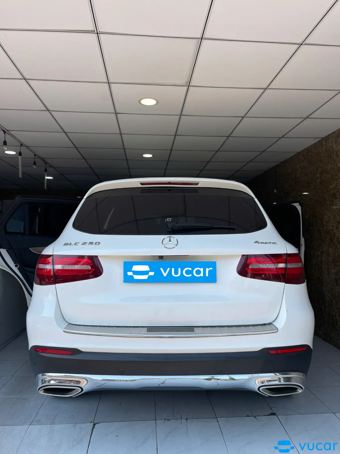 Mercedes Glc 250 4Matic 2017 - Ngoại thất 2