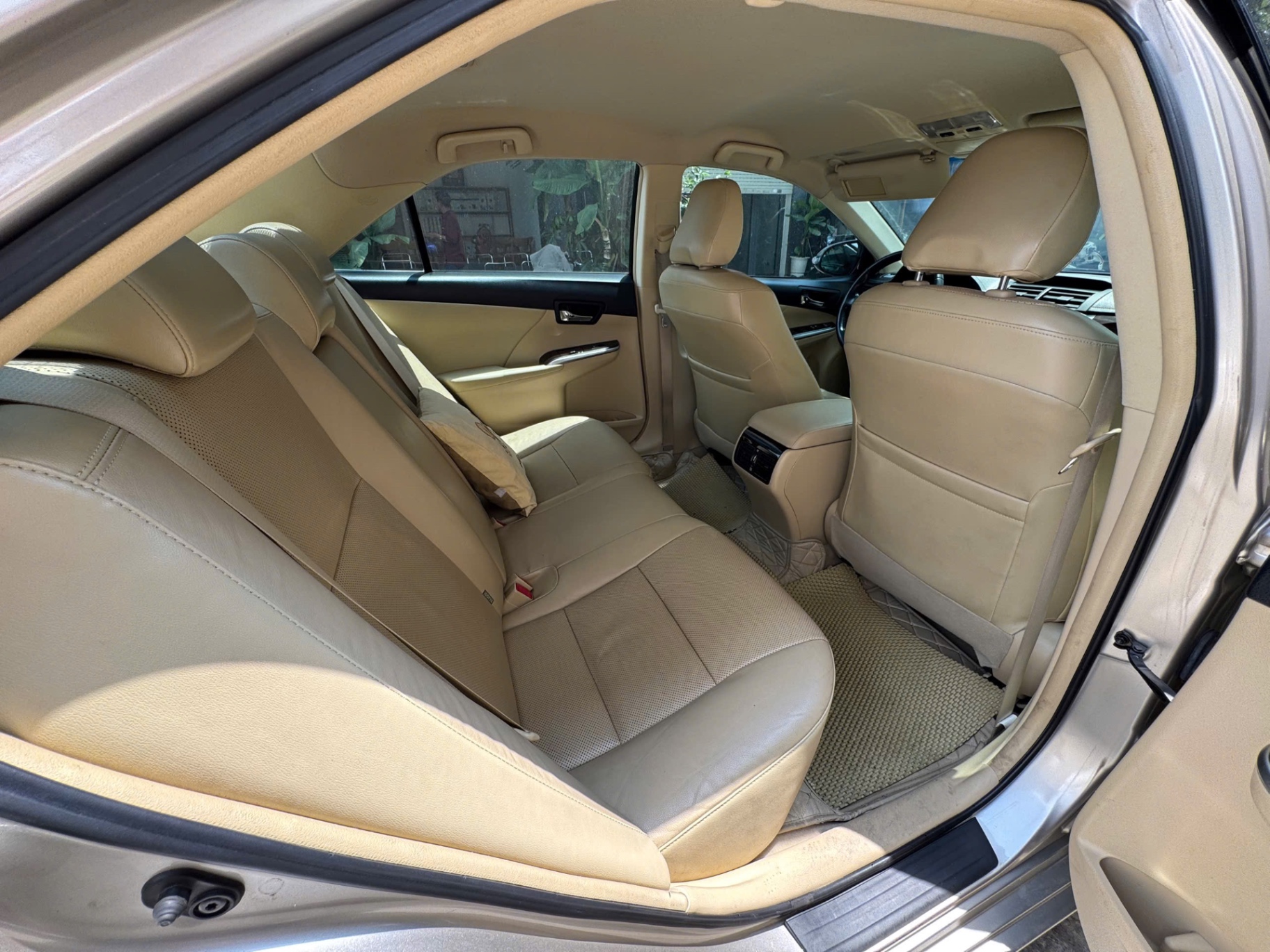 Toyota Camry 2.0E 2018 - Nội thất 2