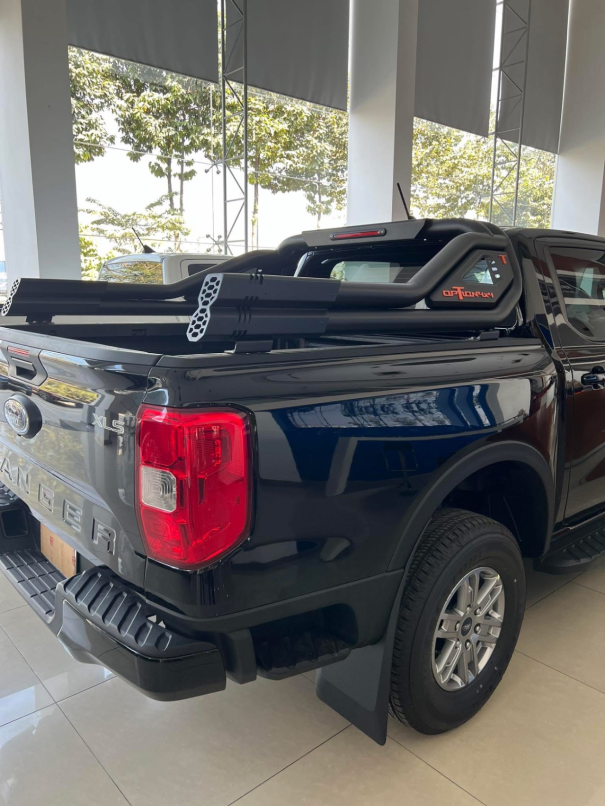 Ford Ranger XLS 2.0L 4x2 AT 2023 - Ngoại thất 2