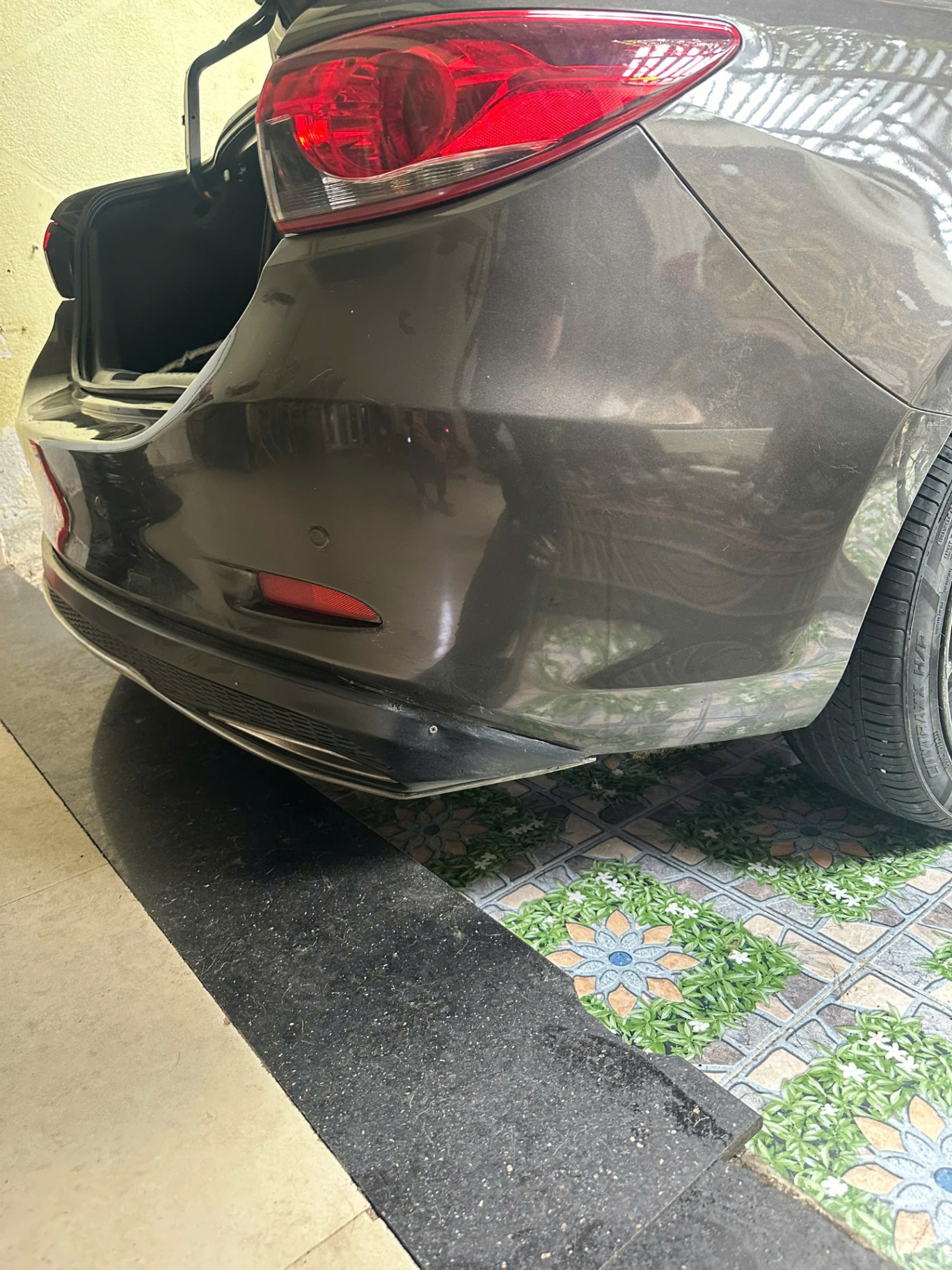 Mazda 6 2.5 AT 2014 - Ngoại thất 3