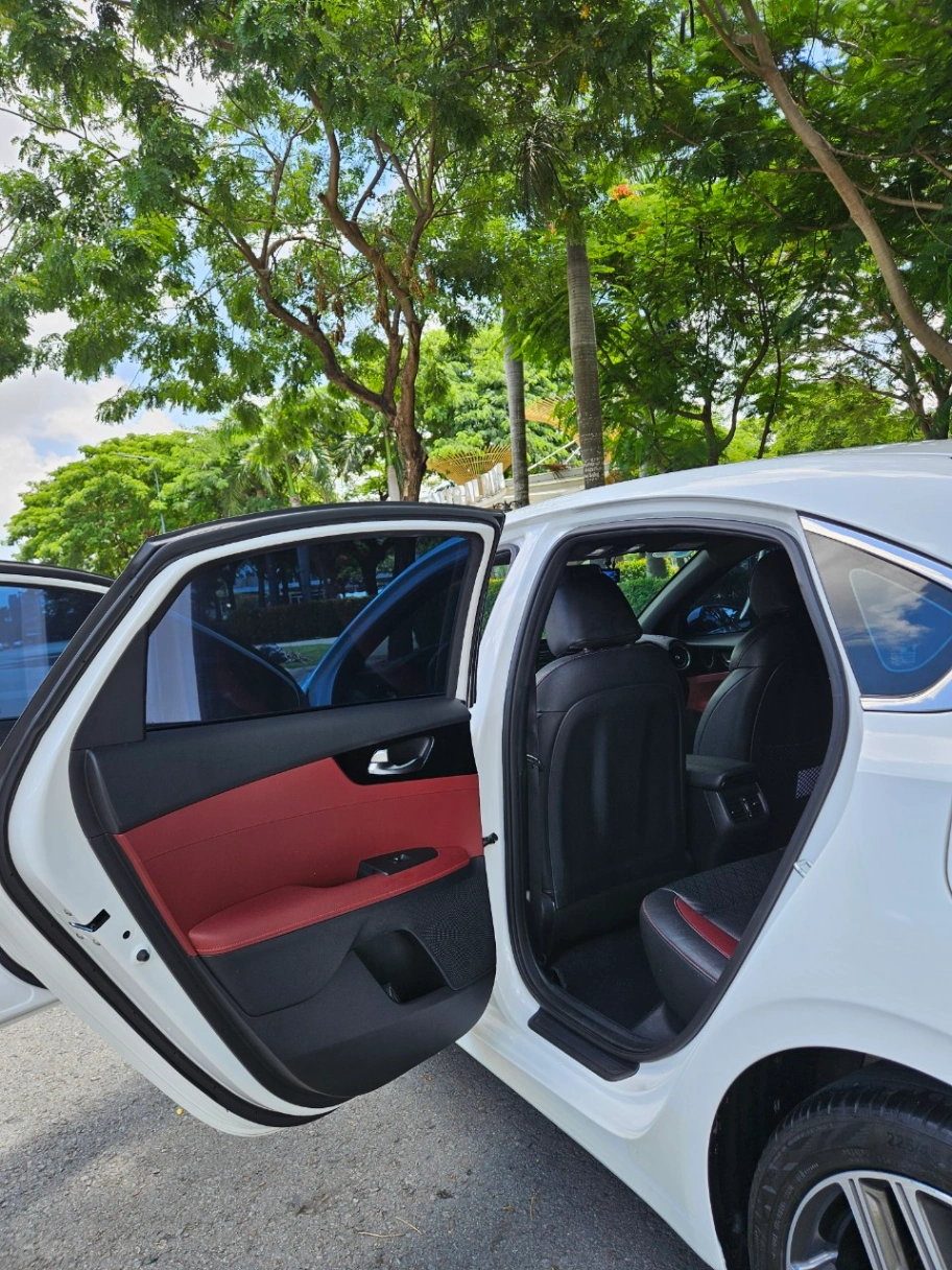 Kia Cerato 2.0 AT Premium 2020 - Nội thất 3