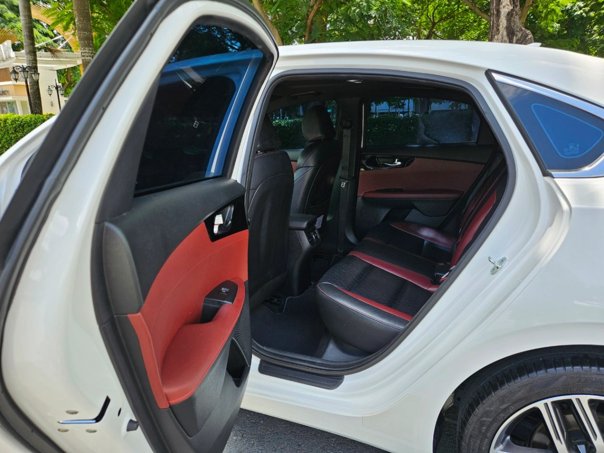 Kia Cerato 2.0 AT Premium 2020 - Nội thất 4