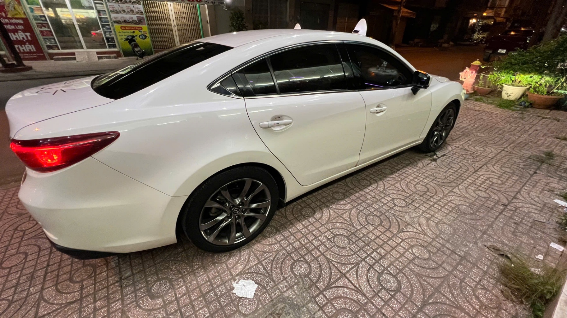 Mazda 6 2.5L Premium 2018 - Ngoại thất 1