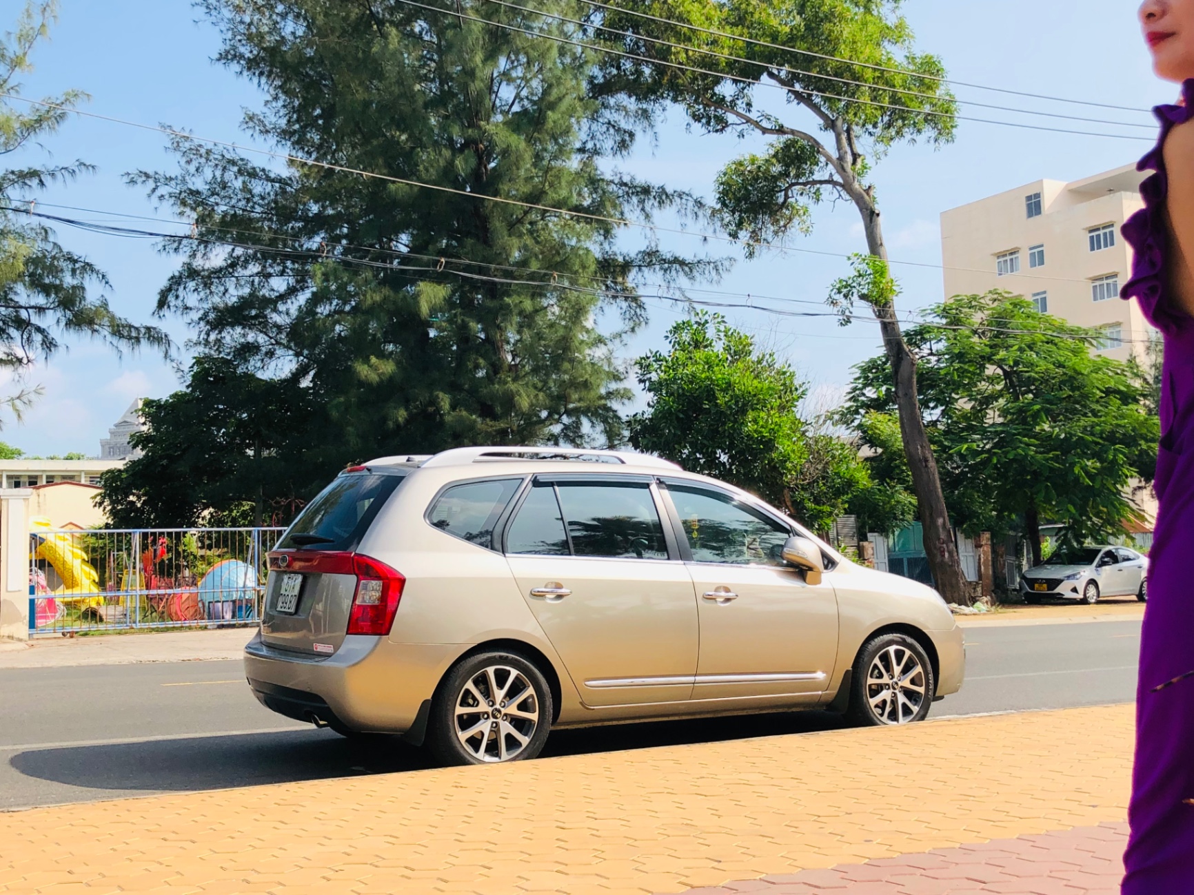 Kia Carens S SX 2.0 MT 2014