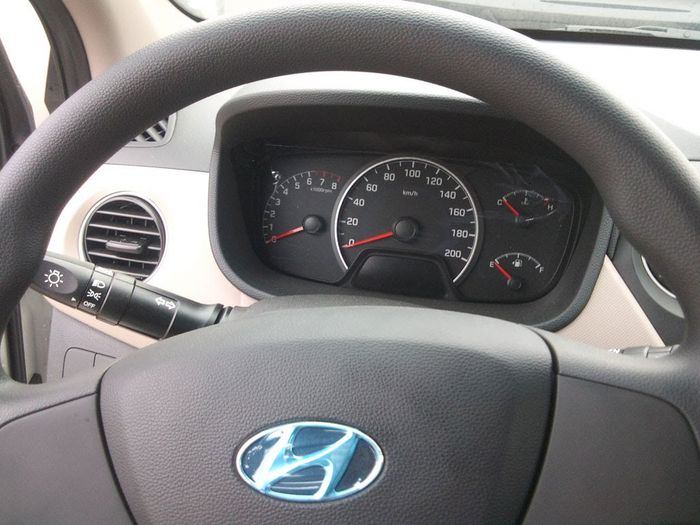 Hyundai I10 Grand 1.0 MT 2017 - Nội thất 1