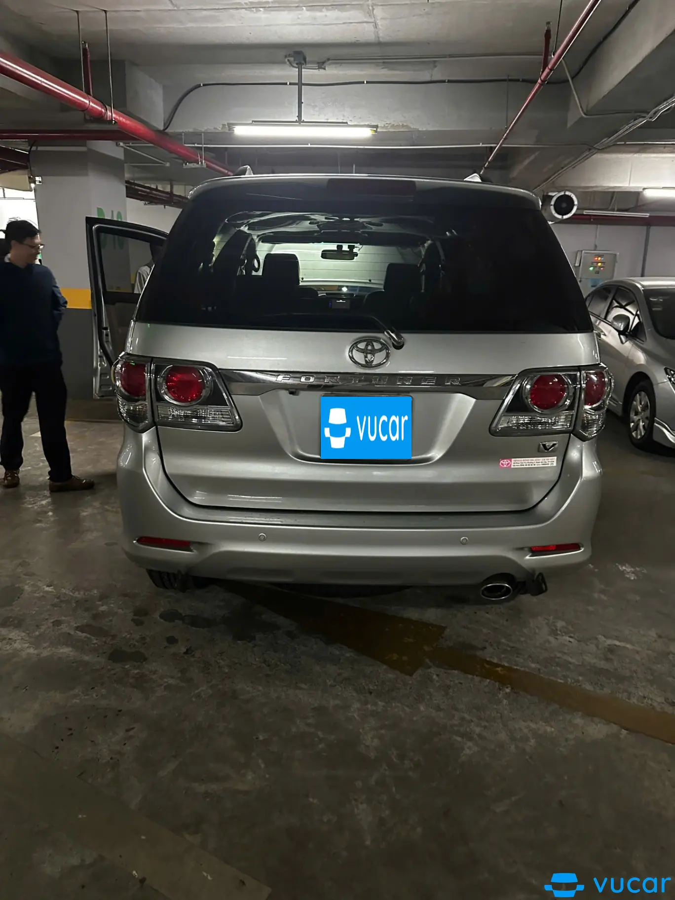 Toyota Fortuner 2.7V 4x2 AT 2015 - Ngoại thất 2