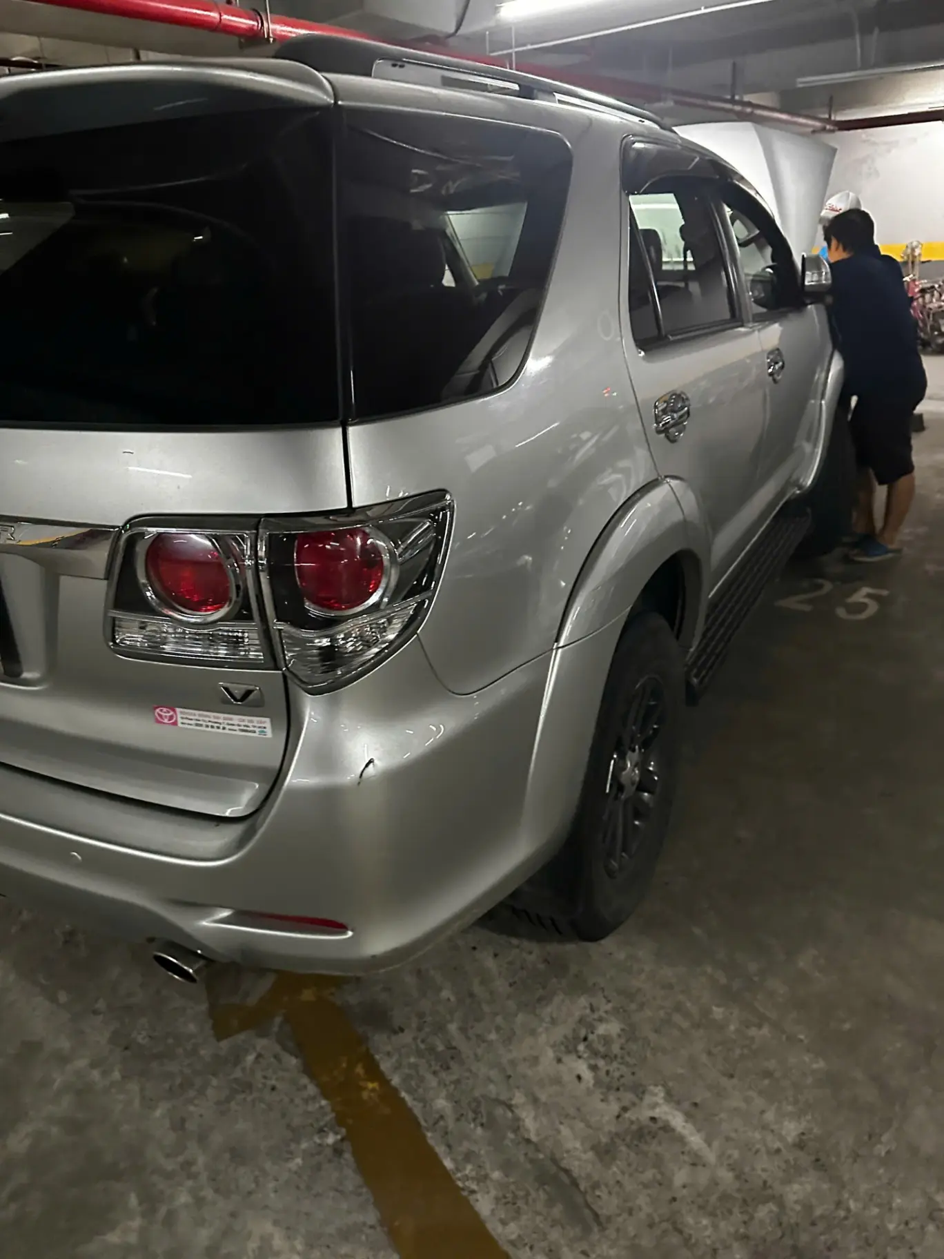 Toyota Fortuner 2.7V 4x2 AT 2015 - Ngoại thất 3