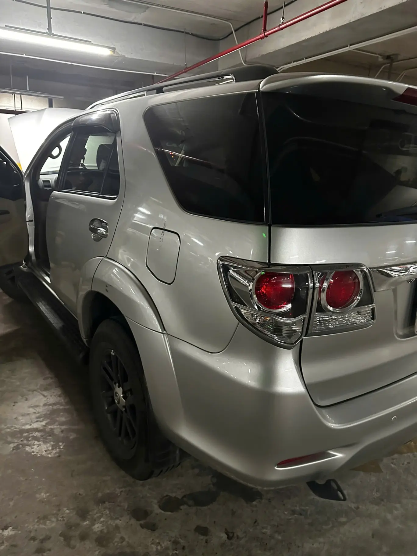Toyota Fortuner 2.7V 4x2 AT 2015 - Ngoại thất 4