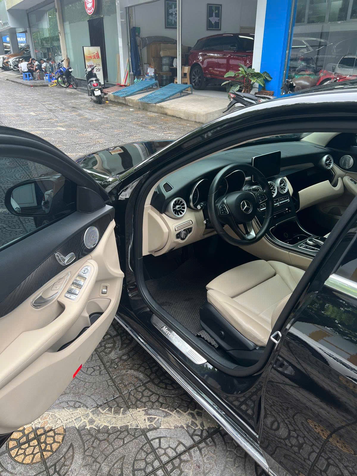 Mercedes C class C300 AMG 2018 - Nội thất 2